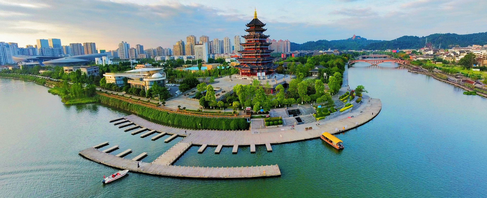 兴企爱岗、志美行严、立功立业